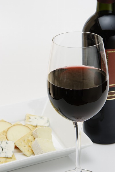 ワインボトル 赤ワイン チーズ ワイングラスのフリー写真素材 食材 料理の無料画像 フード フォト Fd
